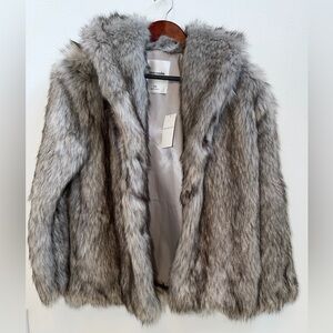 Abercrombie & Fitch Gray faux fur jacket nwt gorgeous